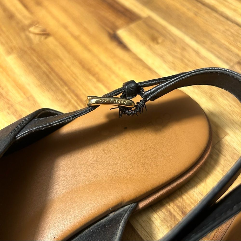Cole Haan Fernanda Grand Flat Black Leather Sandals Size 5.5 - Picture 13 of 14